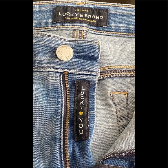 Lucky Brand Ava Skinny Light Wash Jeans size 10/30 - Picture 1 of 9